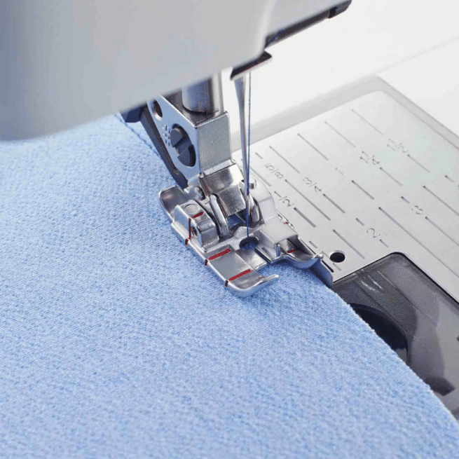 PFAFF® tilkkutyöjalka ohjain oikealla IDT™